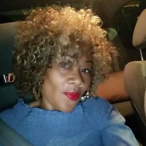 Meet your Posher, Lucy